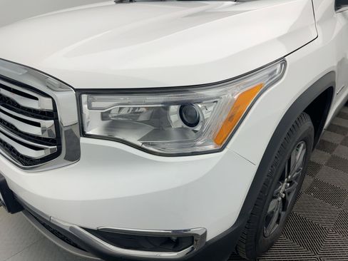 Used 2019 GMC Acadia SLT image 11