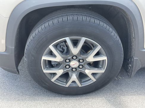 Used 2022 GMC Acadia SLE AWD/4WD image 5