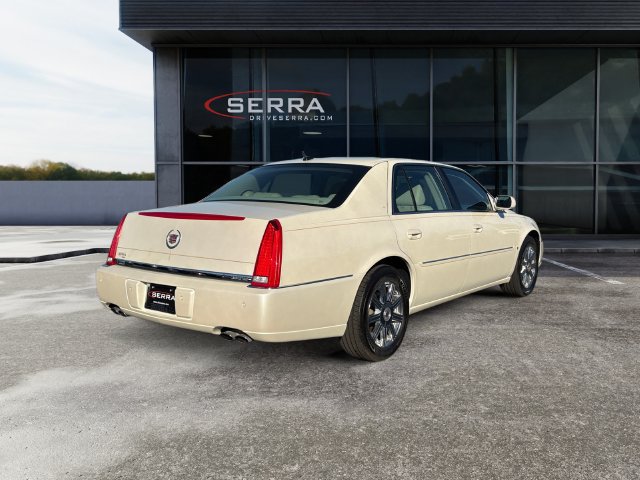 Used 2008 Cadillac DTS FWD image 5