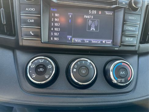 Used 2018 Toyota RAV4 LE w/ All Weather Liner Package AWD/4WD image 27