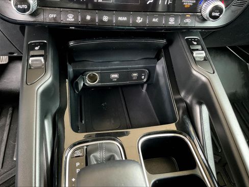 Used 2023 Kia Telluride S w/ S Sunroof Package FWD image 15