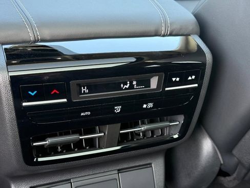 Certified 2026 Acura MDX SH-AWD w/ Technology Package image 14