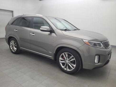 Used 2014 Kia Sorento SX image 11