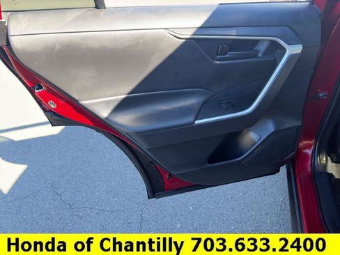 Used 2021 Toyota RAV4 LE AWD/4WD image 56