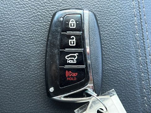 Used 2017 Hyundai Santa Fe Sport FWD image 22