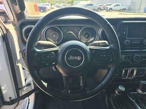 Used 2018 Jeep Wrangler Sport AWD/4WD image 11