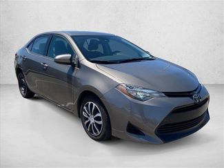 Used 2017 Toyota Corolla LE w/ Carpet Mat Package (TMS) FWD video 3