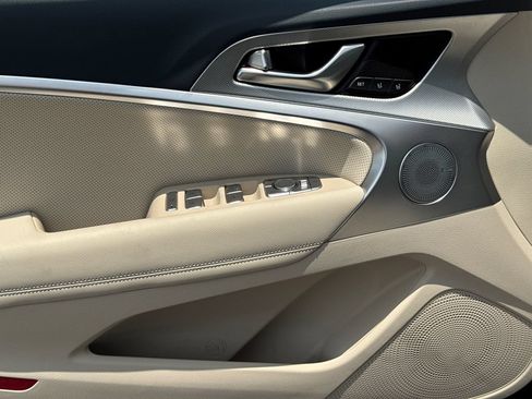 New 2026 Genesis G70 2.5T Prestige AWD/4WD image 10