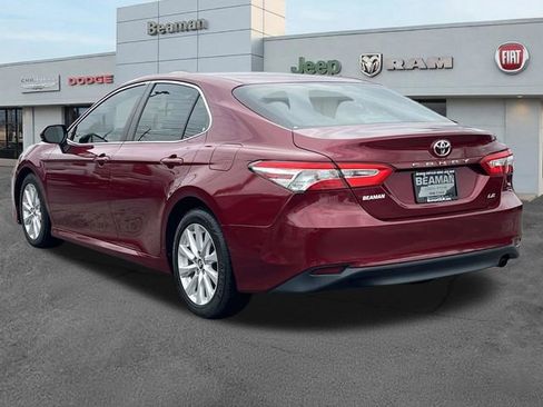 Used 2018 Toyota Camry LE FWD image 5