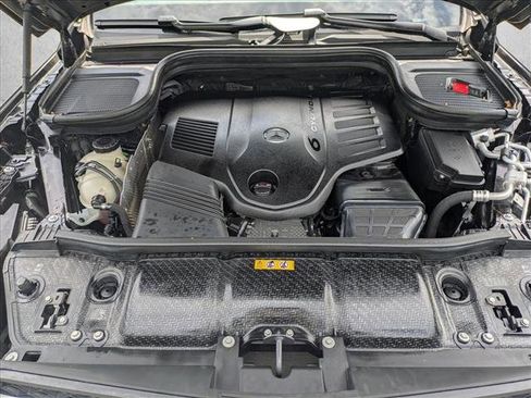Used 2023 Mercedes-Benz GLS 450 4MATIC image 26