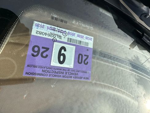 Used 2001 Mercedes-Benz C 320 Sedan image 39