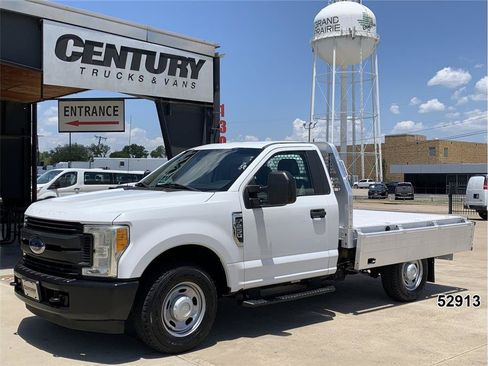 Used 2017 Ford F250 XL RWD image 3