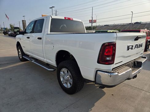 Used 2025 RAM 2500 Big Horn AWD/4WD image 5