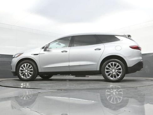 Used 2019 Buick Enclave Essence FWD image 38