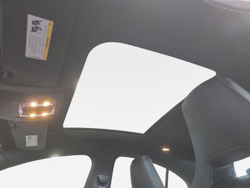 Used 2022 Mercedes-Benz CLA 35 AMG 4MATIC image 24