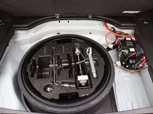 Used 2014 Mercedes-Benz E 63 AMG S-Model image 49