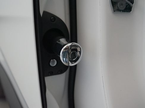 Used 2019 Rolls-Royce Cullinan AWD/4WD image 36