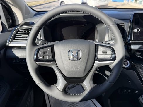 New 2026 Honda Odyssey Touring image 16