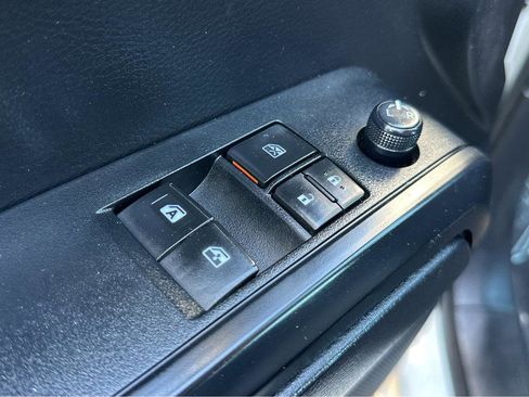 Used 2019 Toyota Tacoma SR image 34