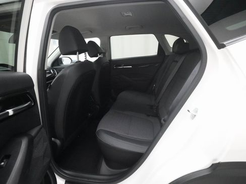 Certified 2024 Kia Seltos X-Line image 15