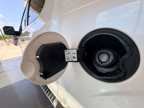 Used 2019 Ford F150 Lariat w/ Equipment Group 502A Luxury RWD image 21
