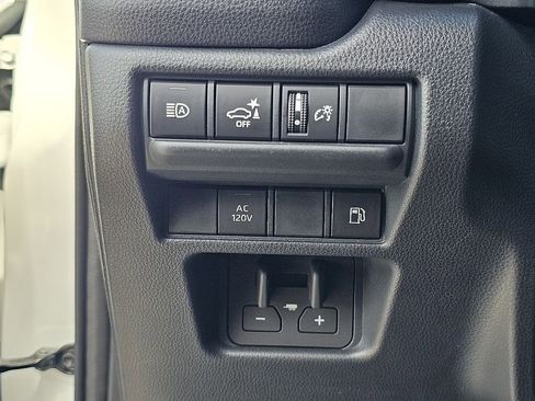 Used 2025 Toyota Land Cruiser image 25