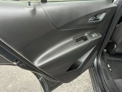 Used 2021 Chevrolet Equinox LT image 19