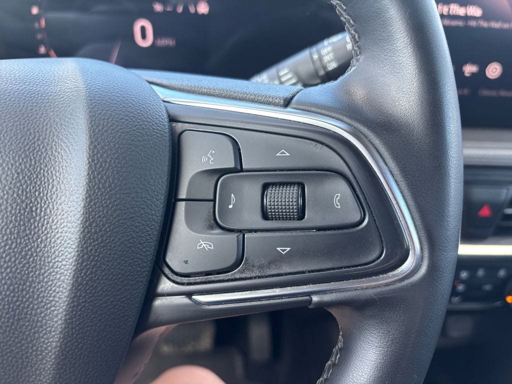 Used 2024 Buick Encore GX Sport Touring AWD/4WD image 19