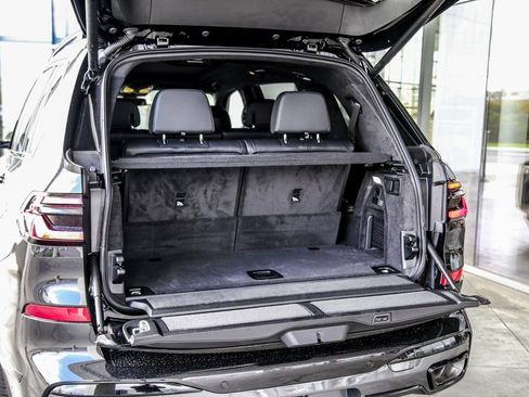 New 2026 BMW X7 xDrive40i w/ M Sport Package image 28