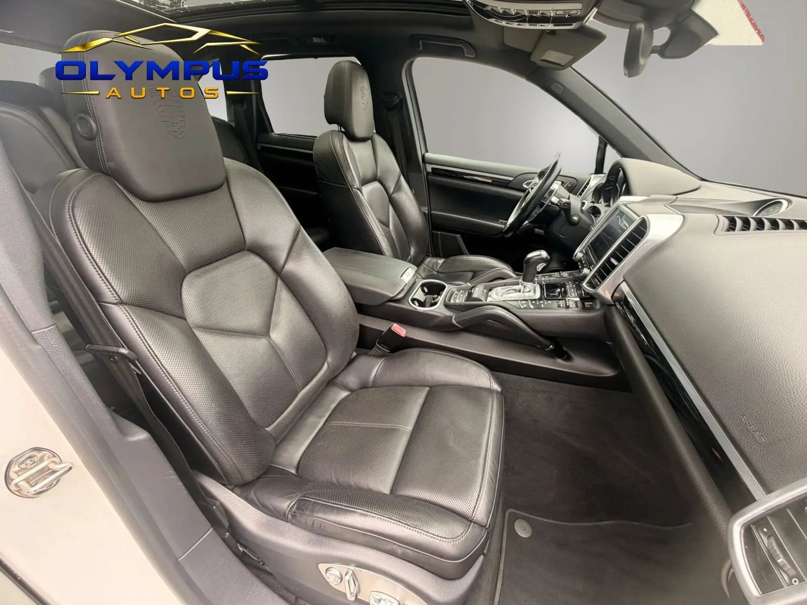 Used 2017 Porsche Cayenne S Platinum w/ Premium Package Plus (Pjy) AWD/4WD image 29