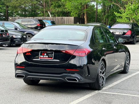 Used 2022 Mercedes-Benz C 300 Sedan image 4