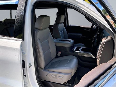 Used 2021 Chevrolet Silverado 1500 LTZ AWD/4WD image 7