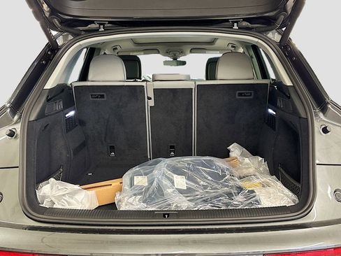 Used 2025 Audi Q5 2.0T Premium Plus w/ Premium Plus Package image 17