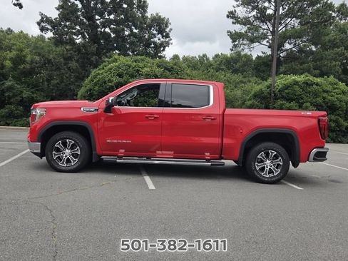 Used 2019 GMC Sierra 1500 SLE w/ SLE Value Package AWD/4WD image 2