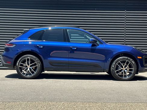 Used 2024 Porsche Macan AWD/4WD image 9