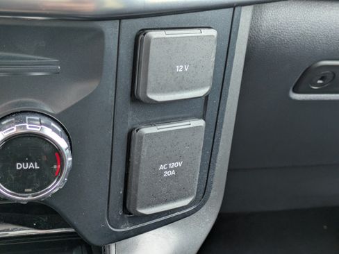 Used 2025 Ford F150 Lariat w/ Equipment Group 502A High AWD/4WD image 29