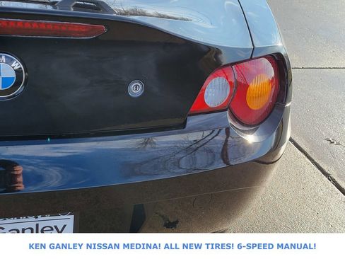 Used 2003 BMW Z4 3.0i image 13