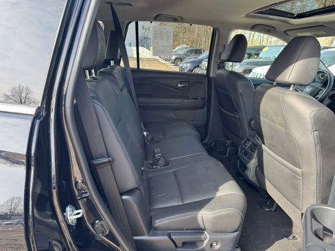 Used 2021 Honda Pilot Special Edition image 16