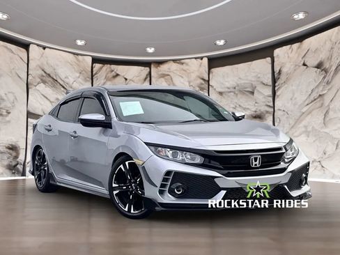 Used 2018 Honda Civic Sport image 16