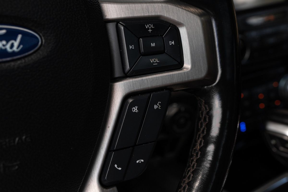 Used 2018 Ford F150 Platinum w/ FX4 Off-Road Package AWD/4WD image 17