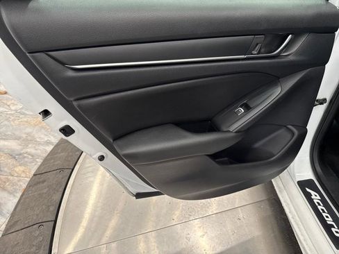 Used 2019 Honda Accord Sport image 38