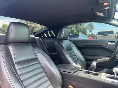 Used 2008 Ford Mustang GT RWD image 13
