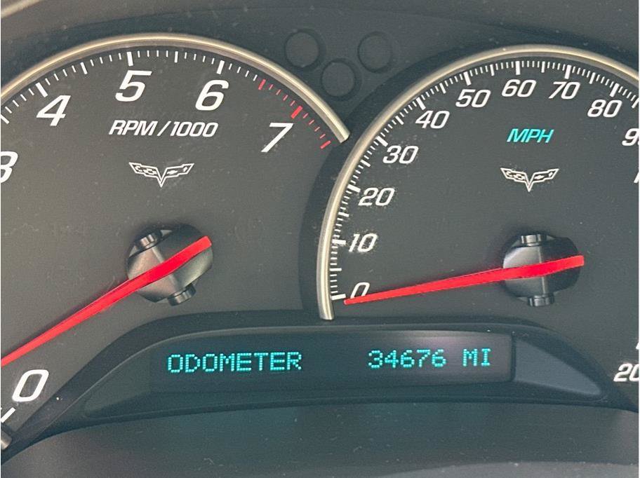 Used 2006 Chevrolet Corvette Convertible w/ Preferred Equipment Group RWD image 18