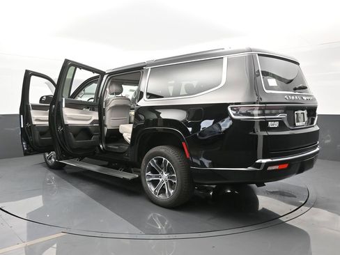 Used 2024 Jeep Grand Wagoneer L 4WD image 79