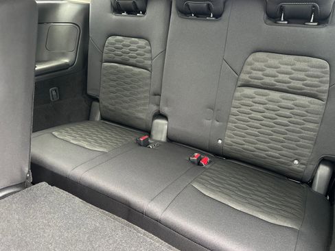 New 2025 Nissan Pathfinder S image 18