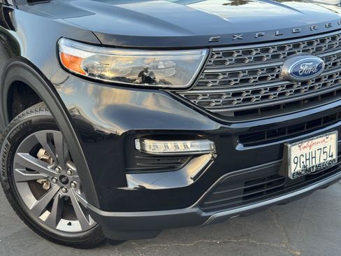 Used 2023 Ford Explorer XLT w/ Equipment Group 202A AWD/4WD image 3