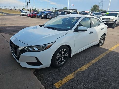 Used 2020 Nissan Sentra SV FWD image 8