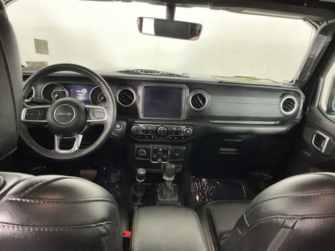 Used 2020 Jeep Gladiator Overland w/ Uconnect 4C Nav & Sound Group image 22