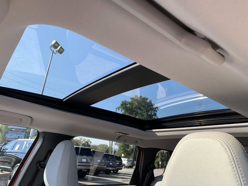 New 2025 Mitsubishi Outlander SE image 20