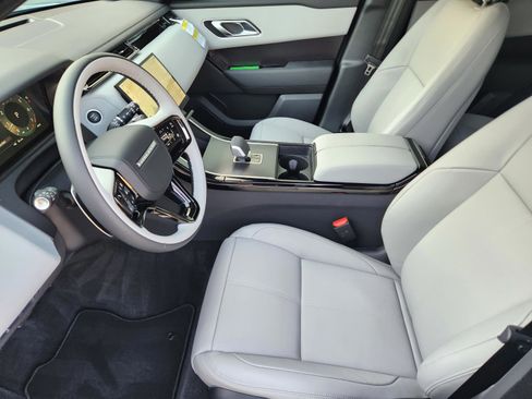 New 2026 Land Rover Range Rover Velar Dynamic SE AWD/4WD image 12